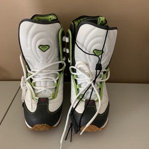 ROXY Snowboarding boots size 9 10